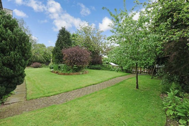  Image of 3 bedroom Detached house for sale in Allerton Park Allerton Park Knaresborough HG5 at Allerton Park  Knaresborough, HG5 0SE